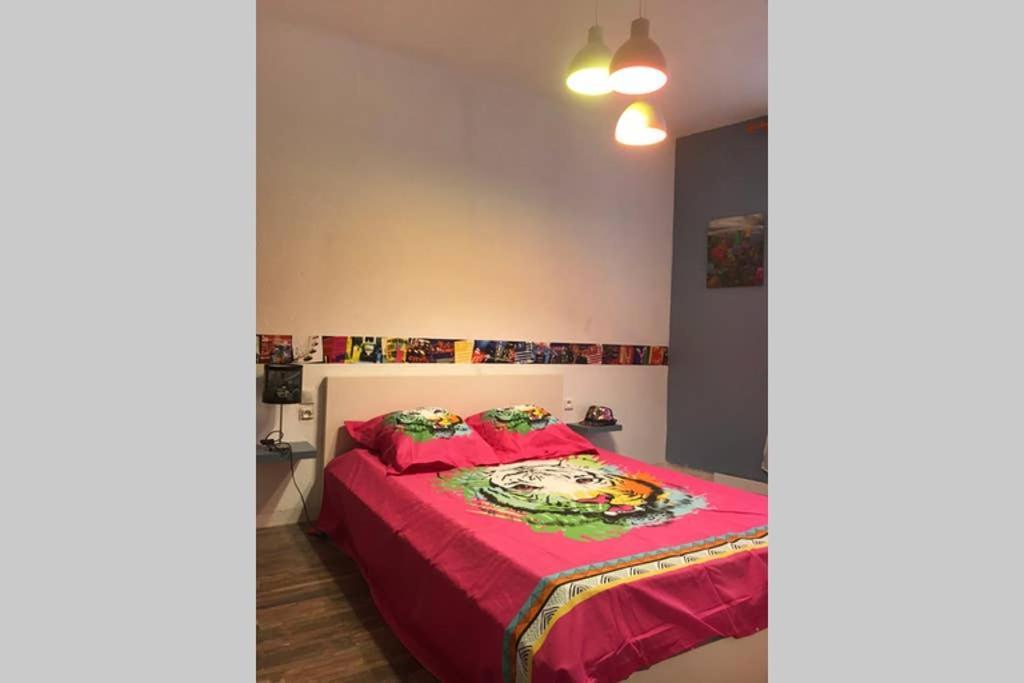 Appartement Style Pop Art Avec Garage Centre Historique Béziers Exterior foto