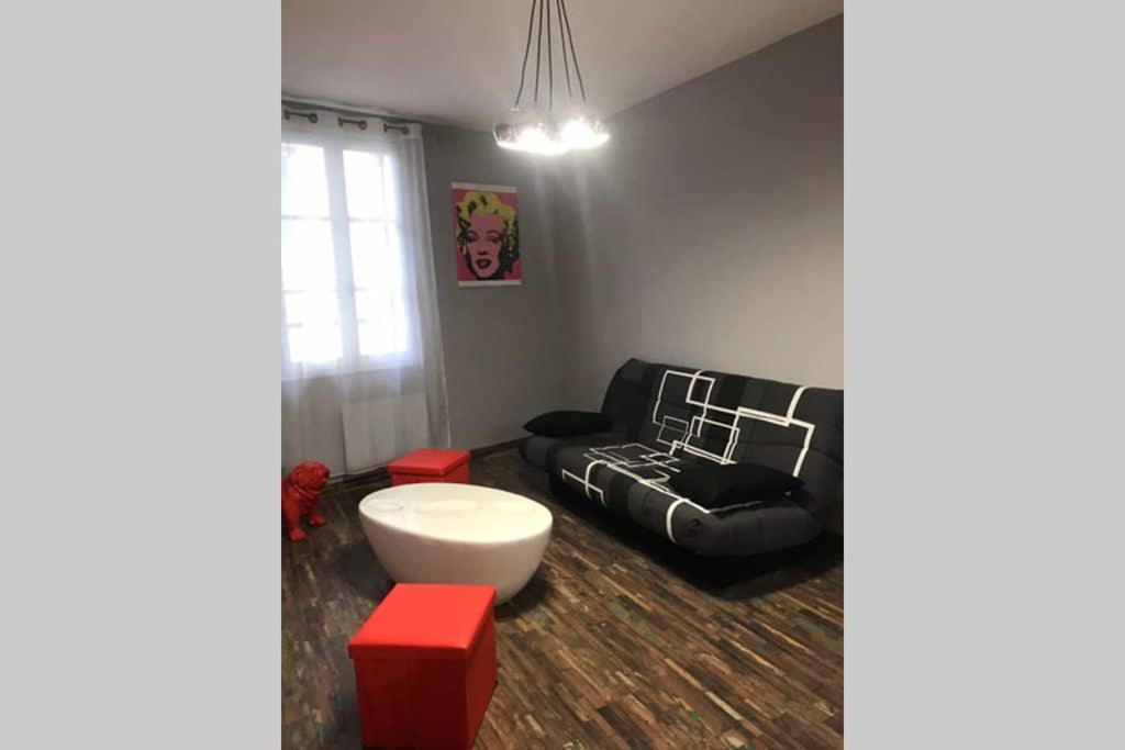 Appartement Style Pop Art Avec Garage Centre Historique Béziers Exterior foto